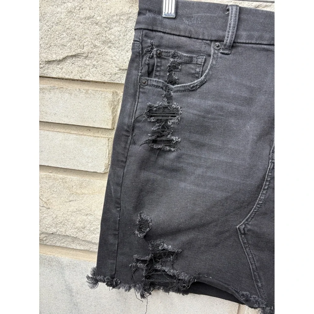 American Eagle Distressed Denim Mini Skirt Washed‎ Black Raw Hem Womens Size 10